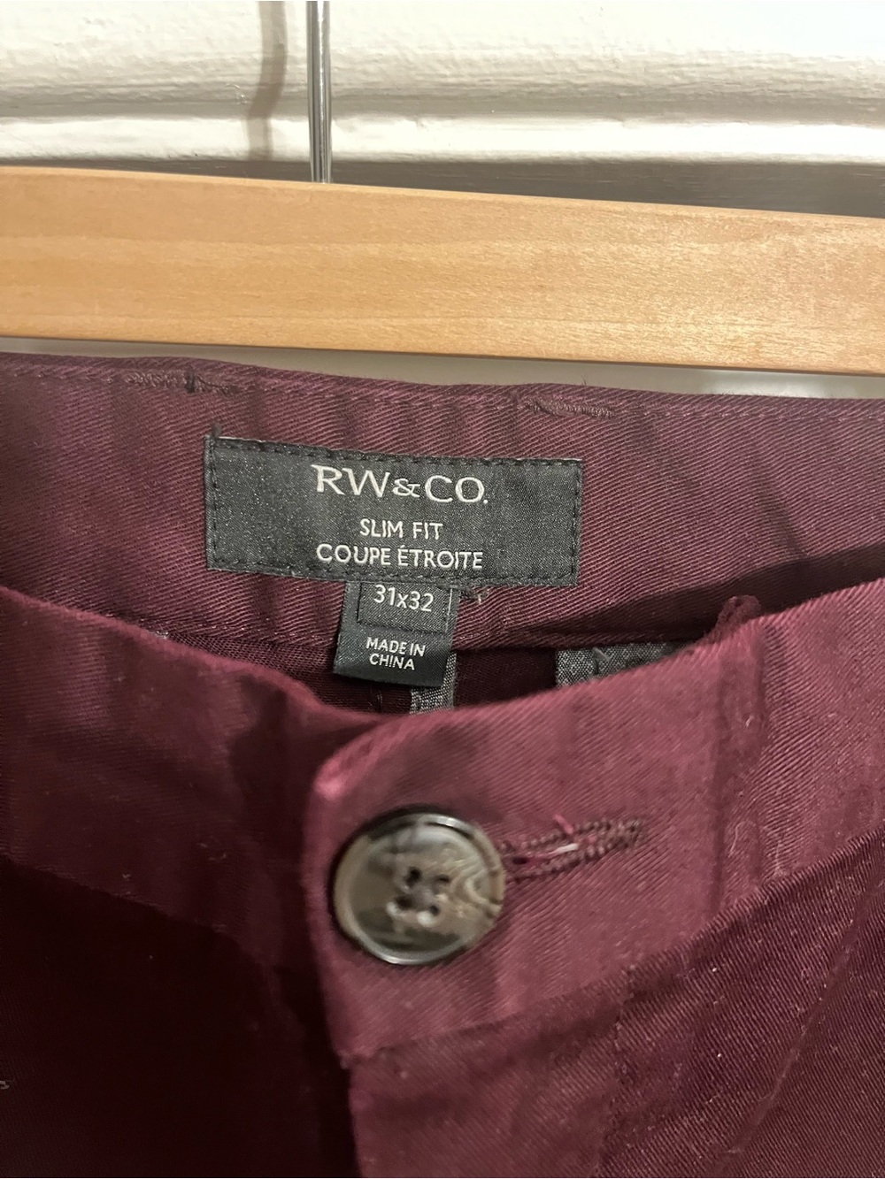 RW&CO. Men's Slim Chinos in Burgundy - Picture 2 of 3